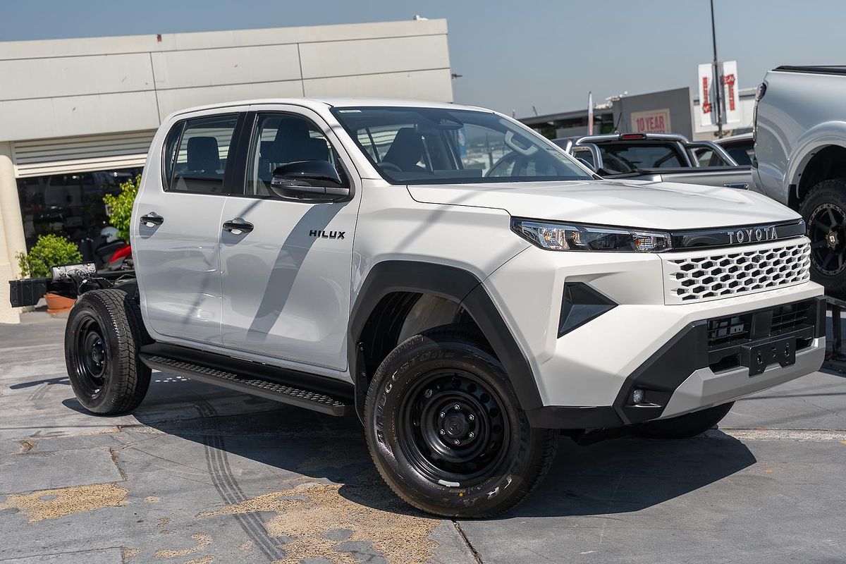 2026 Toyota Hilux SR 48V GUN227R 4X4