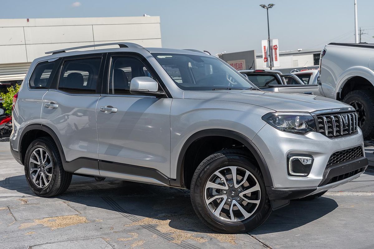 2023 Mahindra Scorpio Z8L