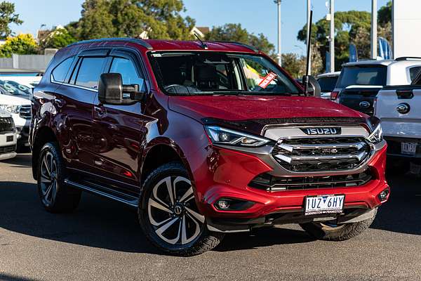2022 Isuzu MU-X LS-T