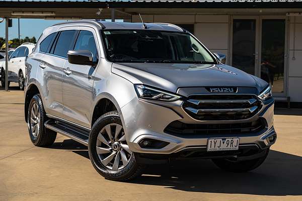2022 Isuzu MU-X LS-U