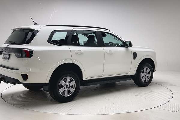 2024 Ford Everest Ambiente 2.0L thumb-7