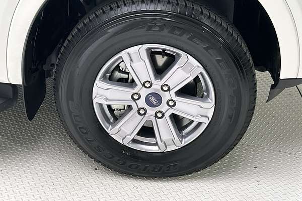 2024 Ford Everest Ambiente 2.0L thumb-9