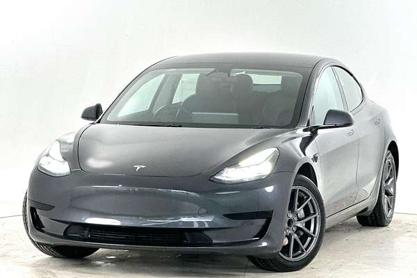2022 Tesla Model 3 Rear-Wheel Drive