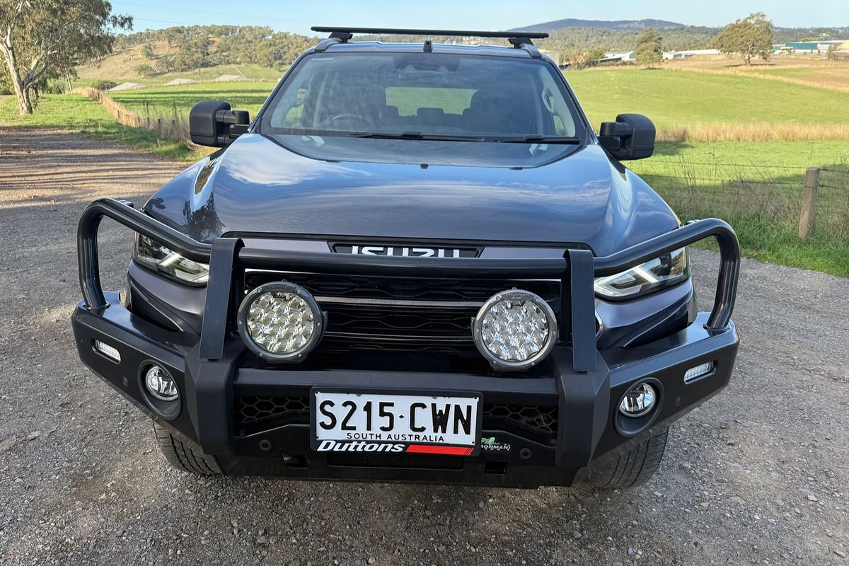 2022 Isuzu MU-X LS-U