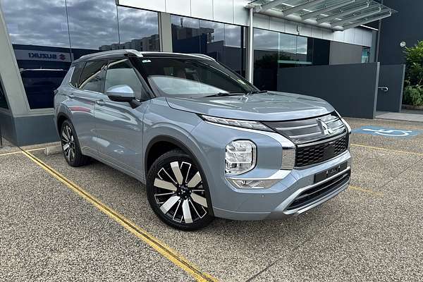 2025 Mitsubishi Outlander Exceed Tourer ZM