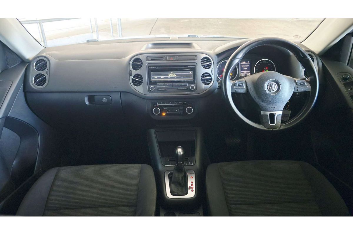 TIGUAN 5NC MY13 103 TDI 2.0L DT4 DIESEL TURBO F/INJ 7 SP AUTO DIRECT SHIFT 4D WAGON 