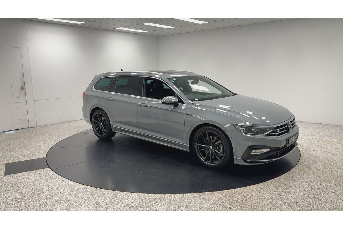 2022 Volkswagen Passat 206TSI R-Line B8