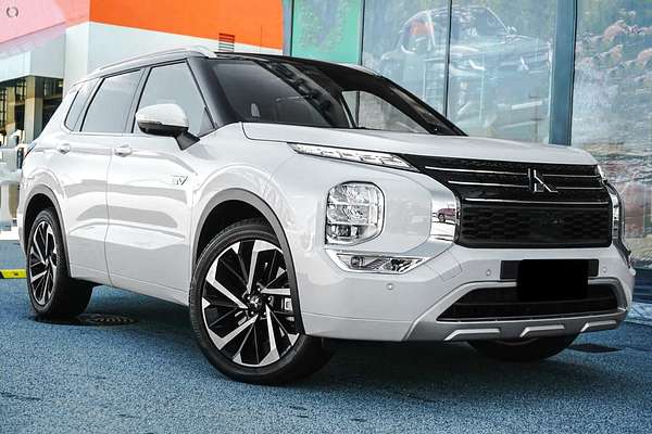 2025 Mitsubishi Outlander PHEV Exceed Tourer ZM