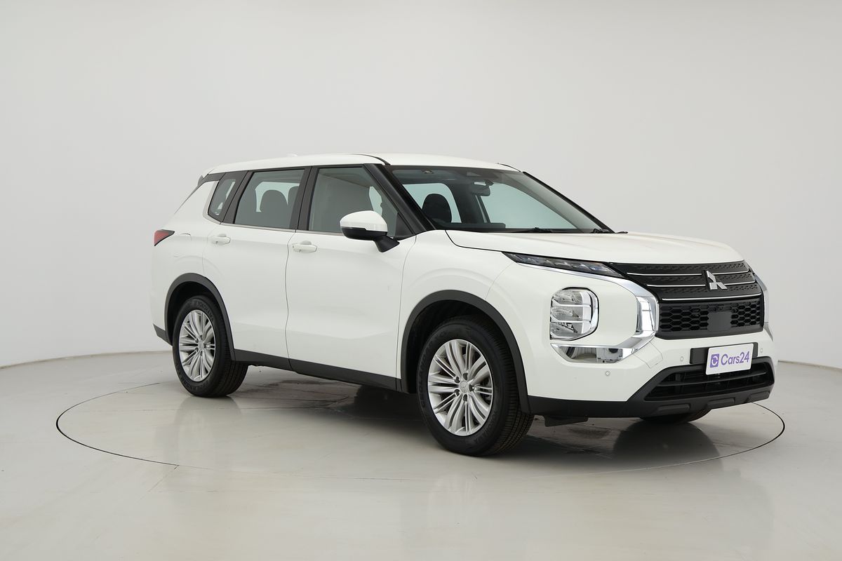 2024 Mitsubishi Outlander ES ZM