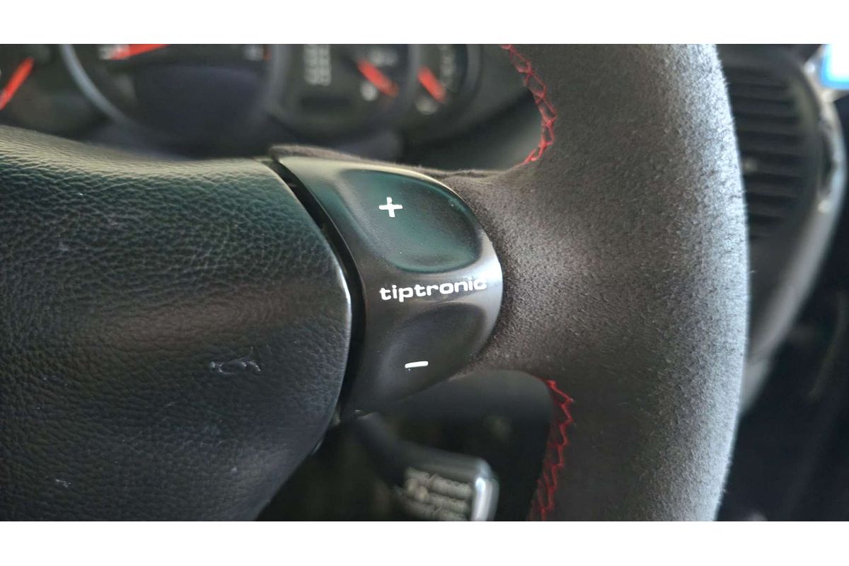 911 996 CARRERA 3.6L 6Cyl MULTI POINT F/INJ 5 SP AUTOMATIC TIPTRONIC 2D CABRIOLET 