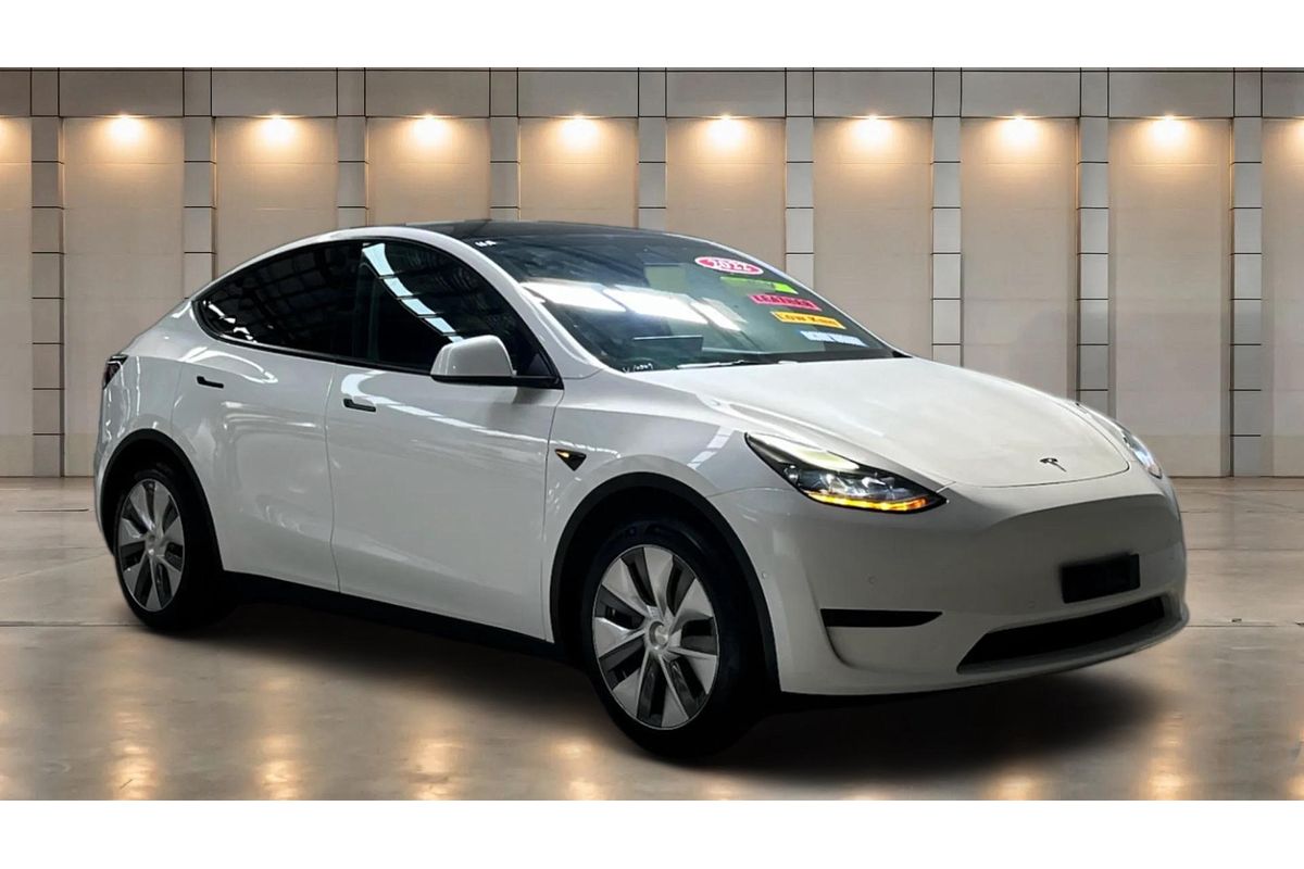 2022 Tesla Model Y Rear-Wheel Drive