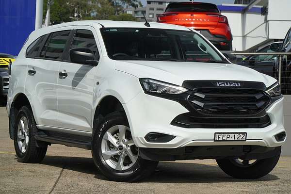 2023 Isuzu MU-X LS-M