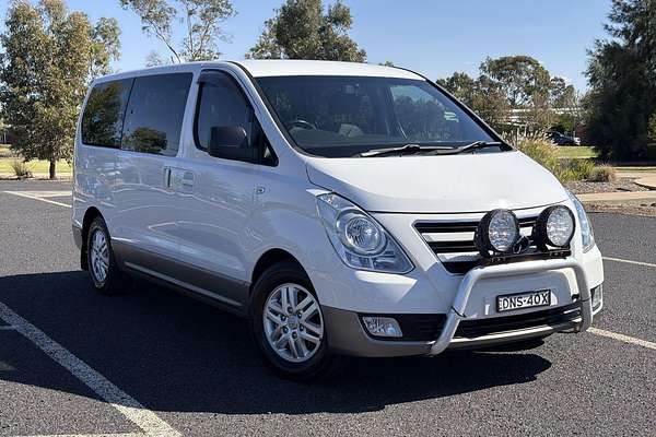 2016 Hyundai iMax TQ3-W Series II