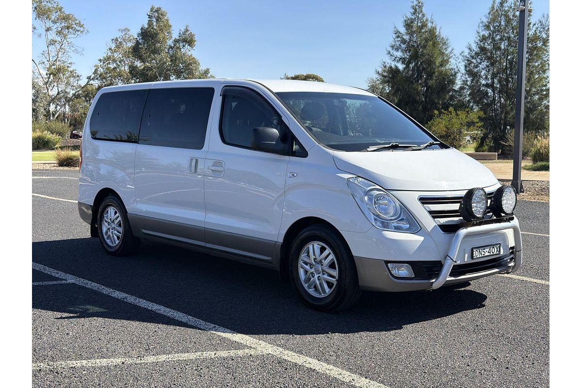 2016 Hyundai iMax TQ3-W Series II