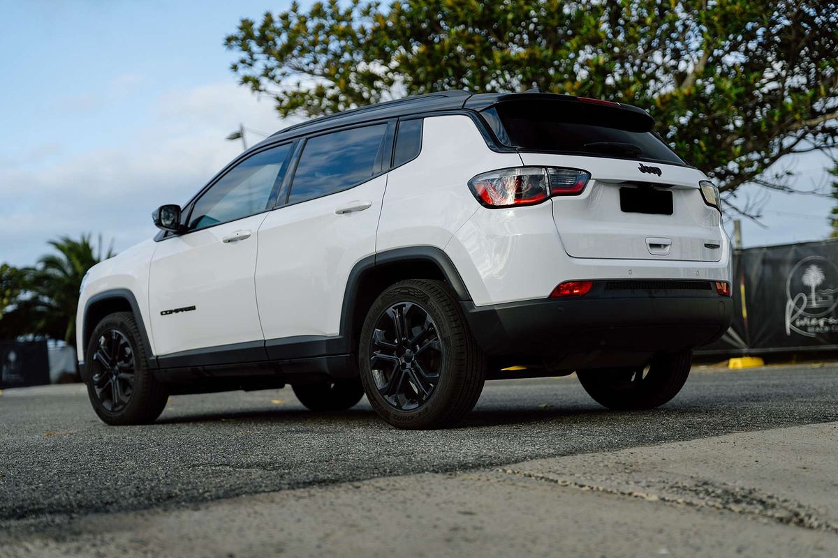 2023 Jeep Compass Night Eagle M6