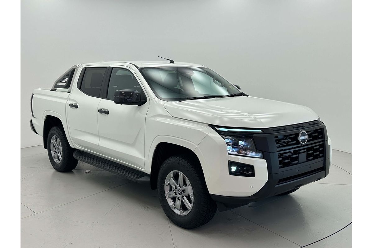 Nissan NAVARA 4X4 2.4 DSL AUTO DC ST