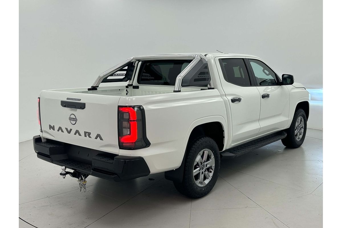 Nissan NAVARA 4X4 2.4 DSL AUTO DC ST