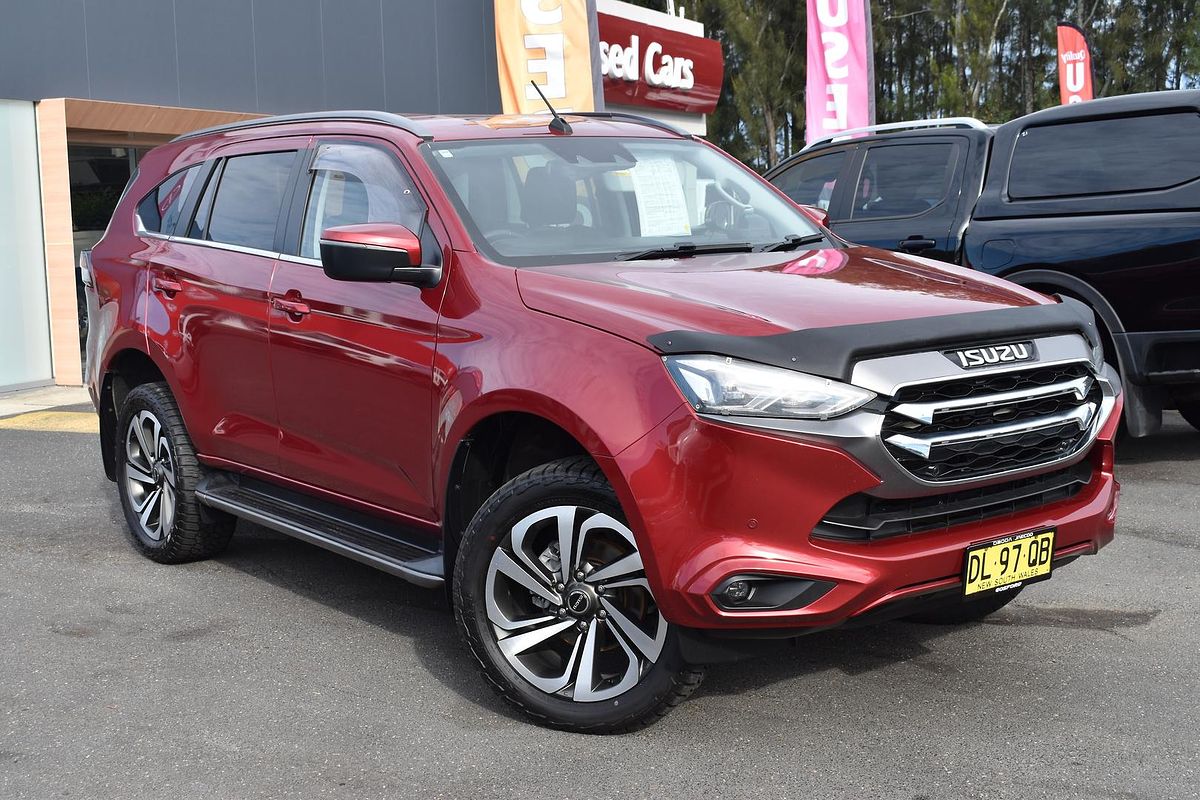 2022 Isuzu MU-X LS-T