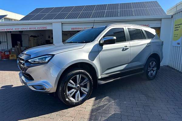 2024 Isuzu MU-X LS-T thumb-19