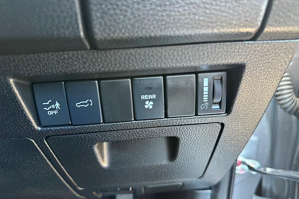 2024 Isuzu MU-X LS-T thumb-22