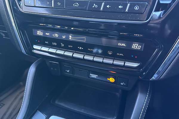 2024 Isuzu MU-X LS-T thumb-28