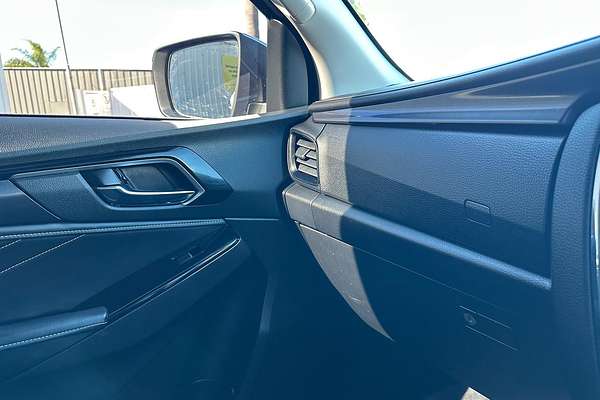 2024 Isuzu MU-X LS-T thumb-31