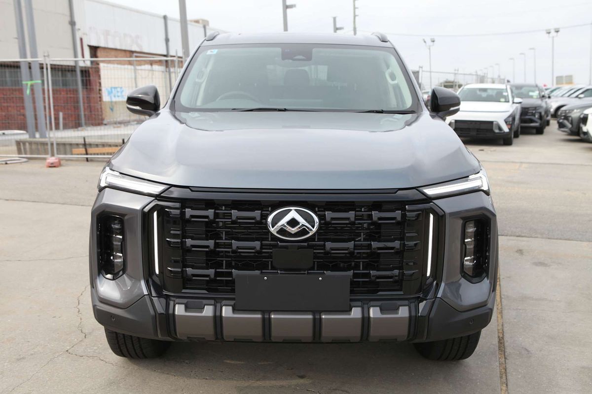 2025 LDV D90 Executive SV9A