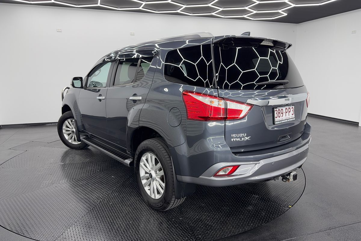 2018 Isuzu MU-X LS-T
