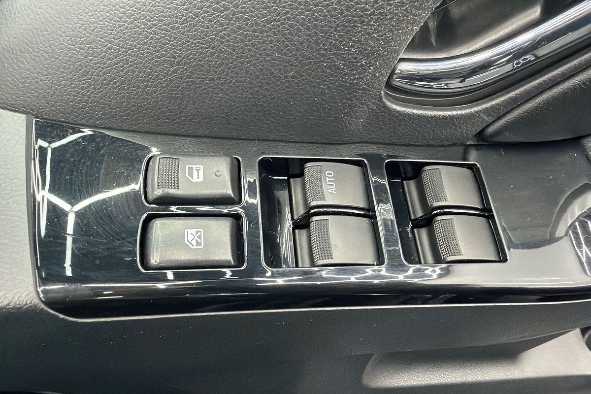 2018 Isuzu MU-X LS-T