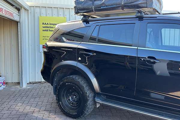 2022 Isuzu MU-X LS-T thumb-5