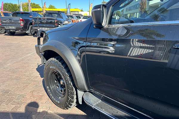 2022 Isuzu MU-X LS-T thumb-13