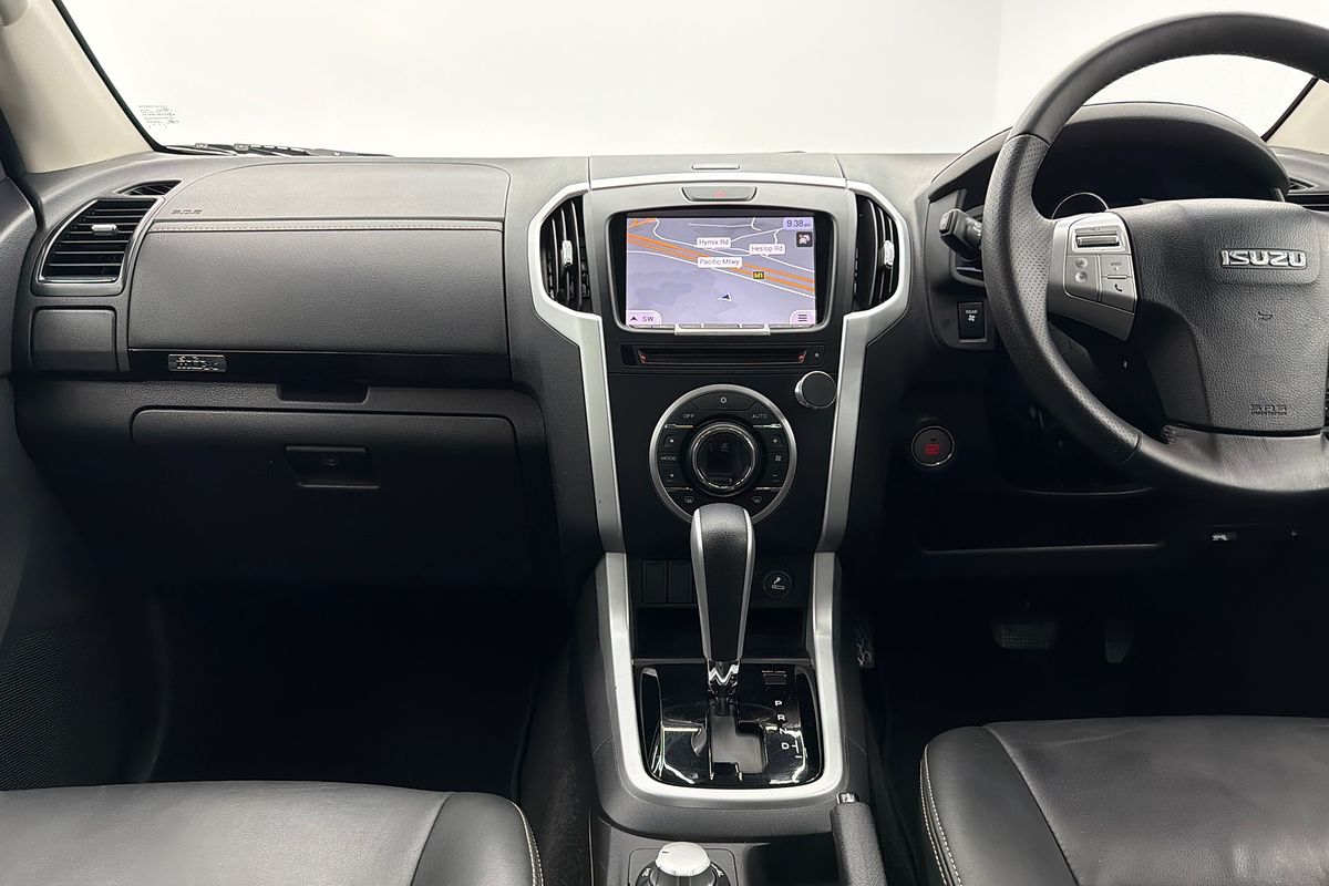 2018 Isuzu MU-X LS-T