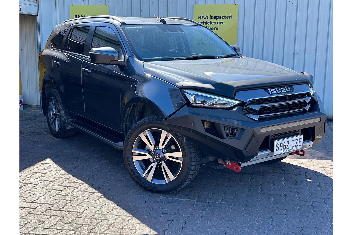 2023 Isuzu MU-X LS-T