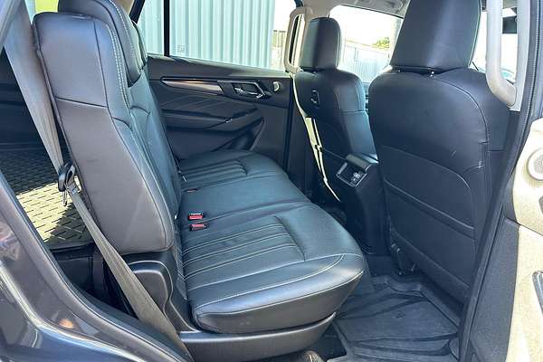 2023 Isuzu MU-X LS-T thumb-6