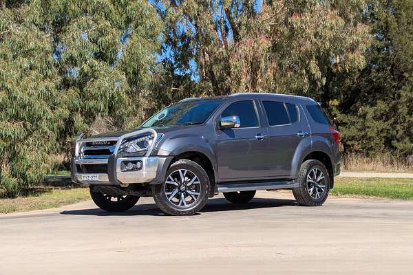 2020 Isuzu MU-X LS-T