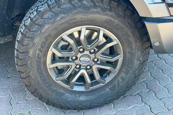 2022 Ford Ranger Raptor 4X4 3.0L thumb-2