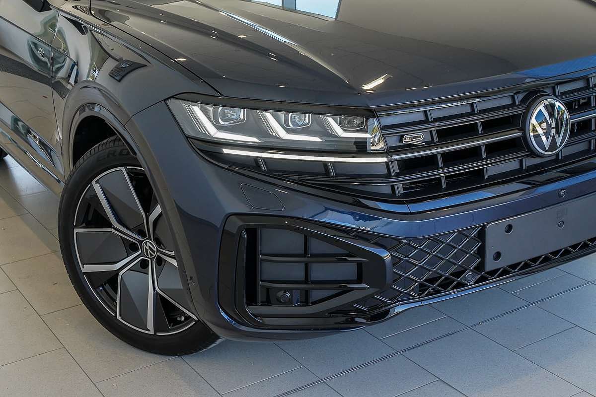 2025 Volkswagen Touareg 210TDI R-Line RC