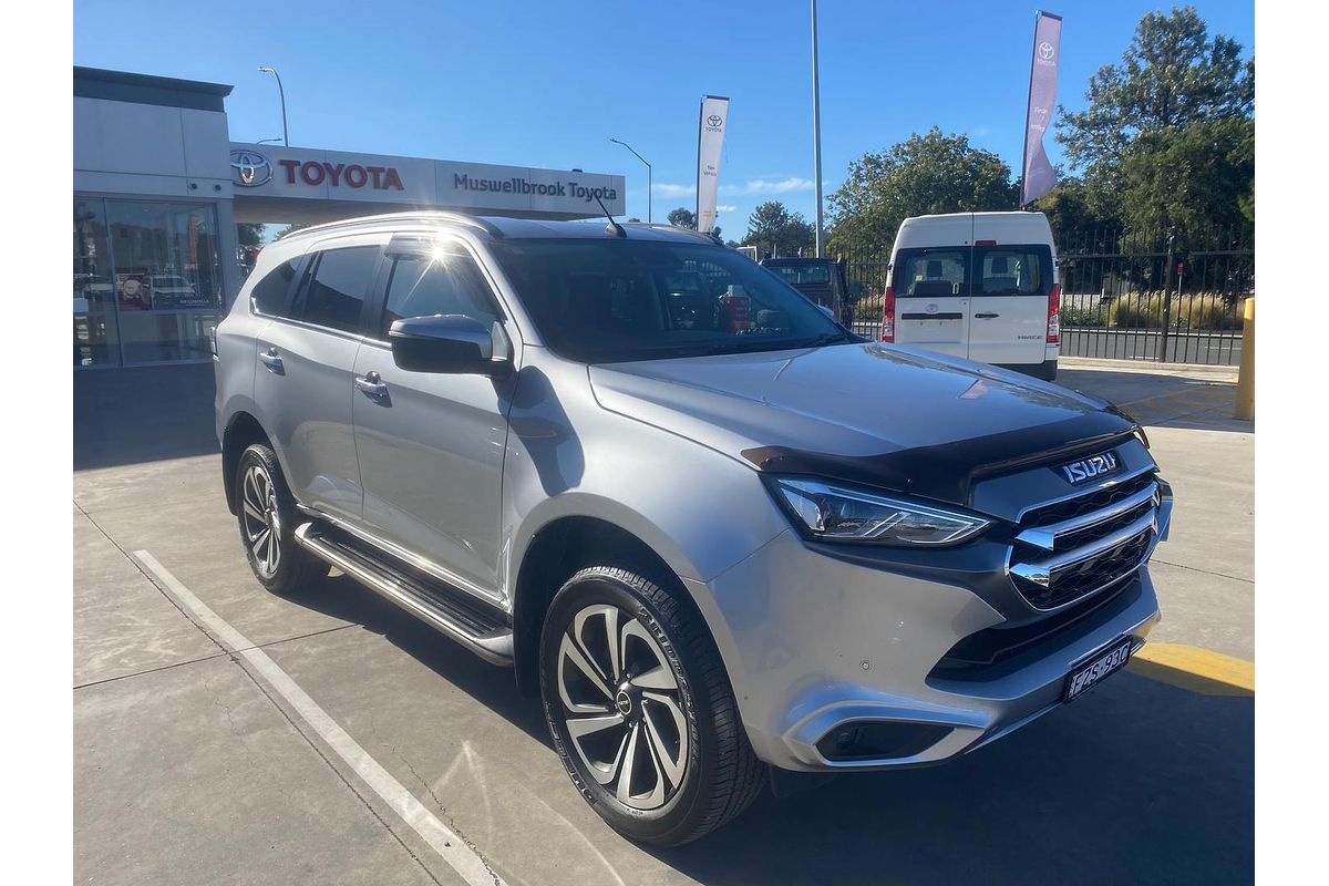 2021 Isuzu MU-X LS-T