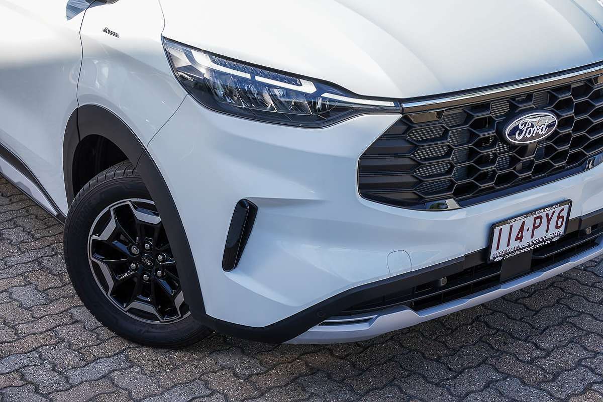 2025 Ford Tourneo Active AV SWB