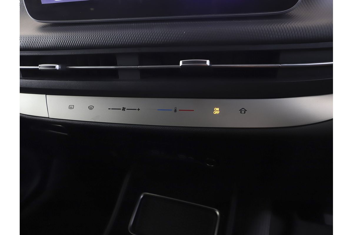 MY24 LDV MIFA MPV Petrol Mode AT 7 Seat (X1CP6LAWK7520000)