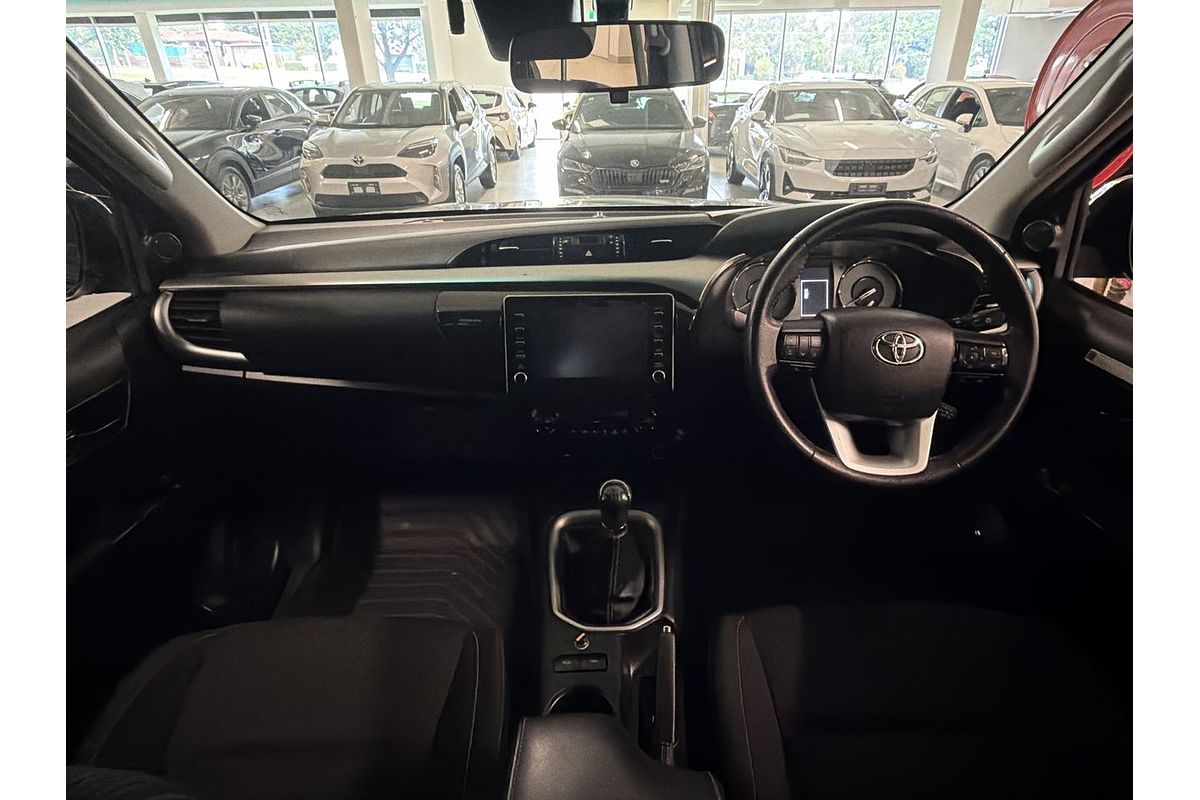 2022 Toyota Hilux SR5 GUN126R 4X4