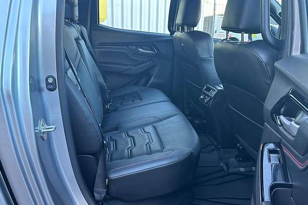 2023 Isuzu D-MAX X-TERRAIN 4X4 thumb-6