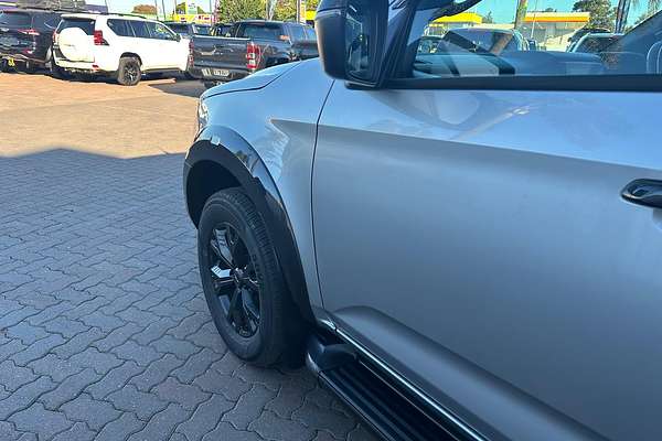 2023 Isuzu D-MAX X-TERRAIN 4X4 thumb-14