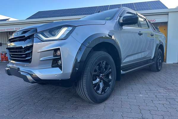2023 Isuzu D-MAX X-TERRAIN 4X4 thumb-16