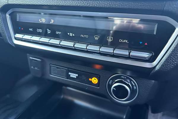 2023 Isuzu D-MAX X-TERRAIN 4X4 thumb-26