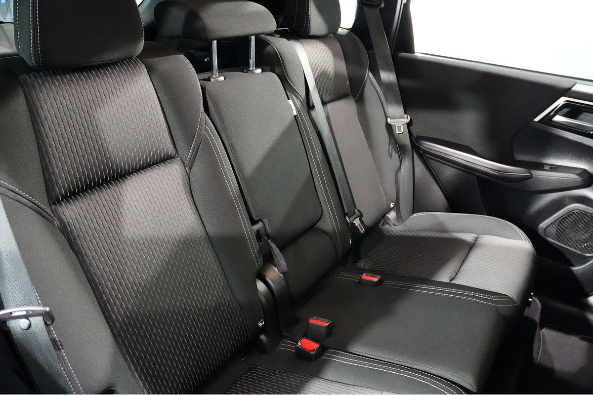 2022 Mitsubishi Outlander LS ZM