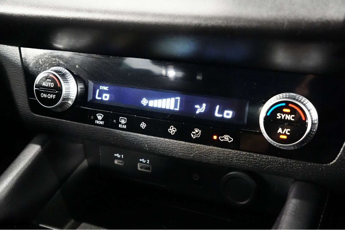2022 Mitsubishi Outlander LS ZM