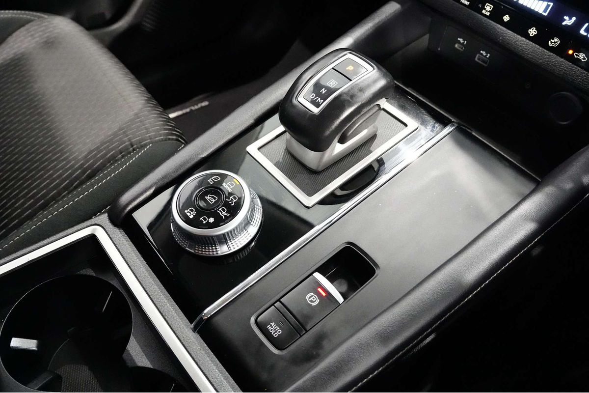 2022 Mitsubishi Outlander LS ZM
