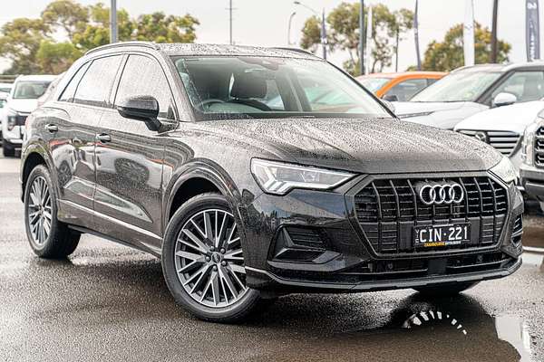 2022 Audi Q3 35 TFSI F3