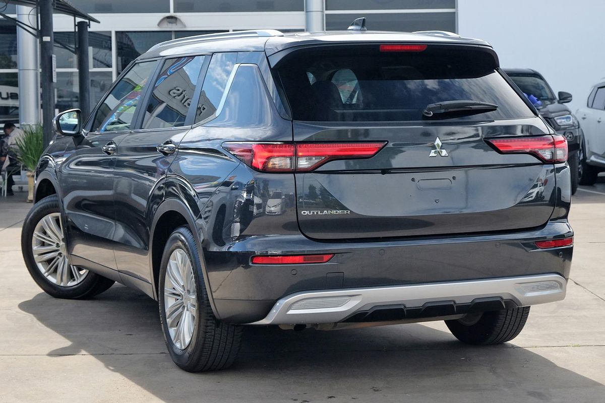 2024 Mitsubishi Outlander LS ZM